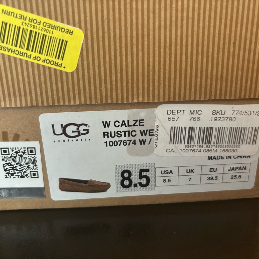UGG AUSTRALIA Rustic Weave Slippers